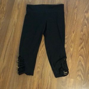 Mid-rise sports Capri. Great condition.